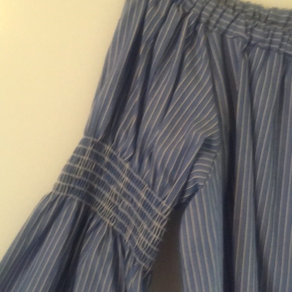 Off the shoulder dress - Picture 4 of 5